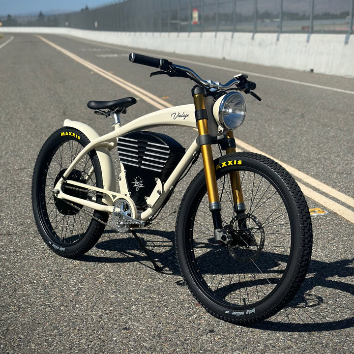E☆ BE CLASSIC Vintage Electric 72 Volt Scrambler Review - $7k - YouTube