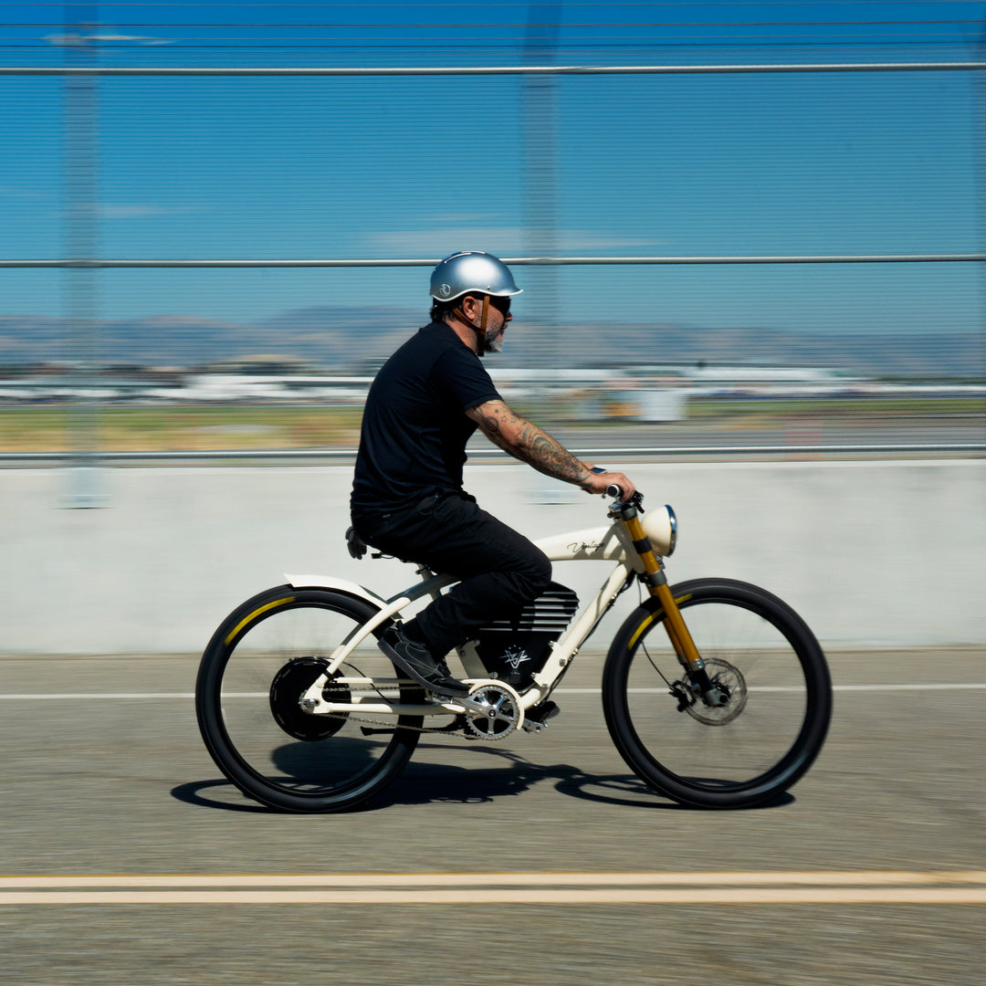 E☆ BE CLASSIC Vintage Electric 72 Volt Scrambler Review - $7k - YouTube